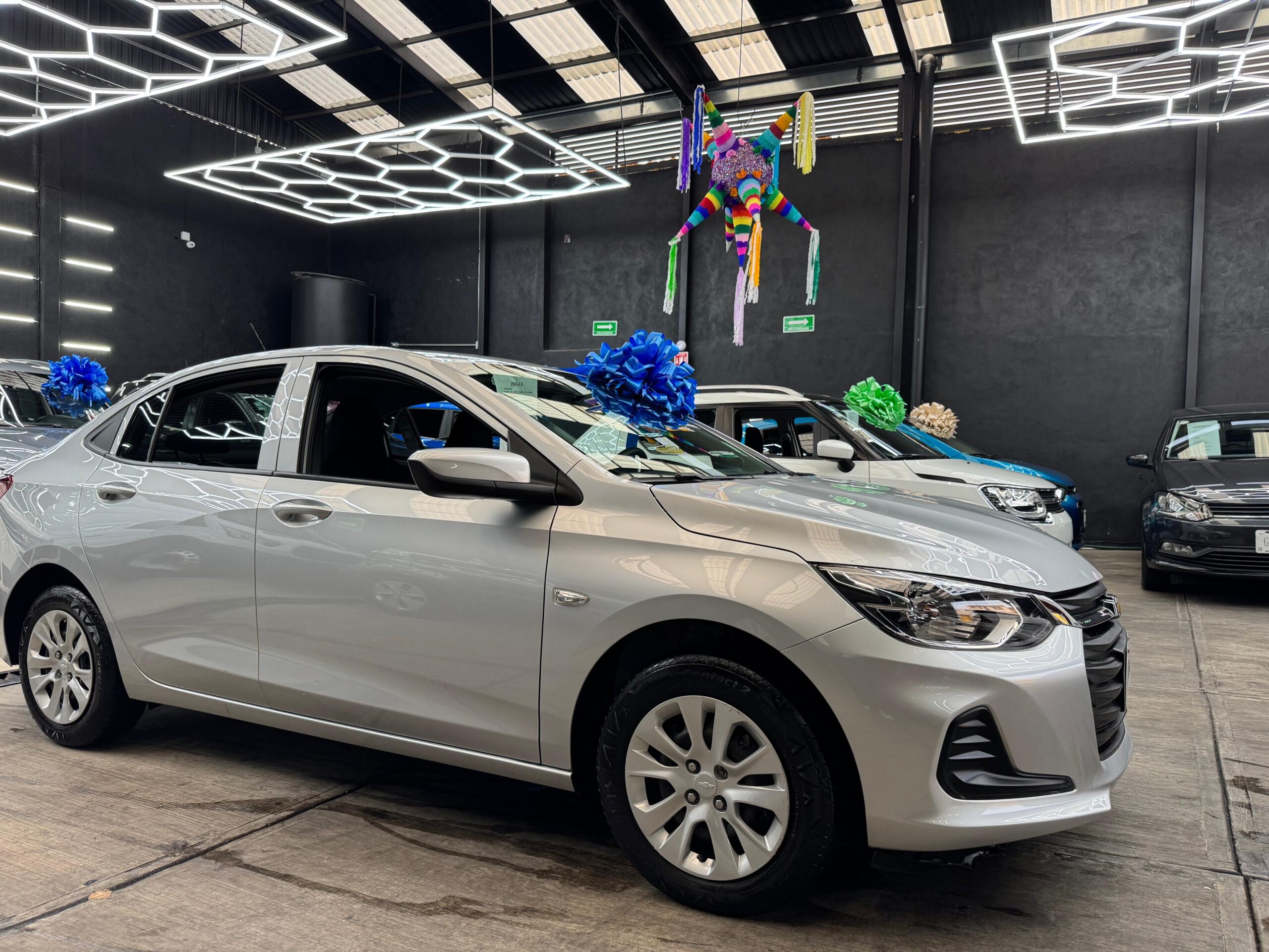 Chevrolet Onix LS B 2022 - Image 2