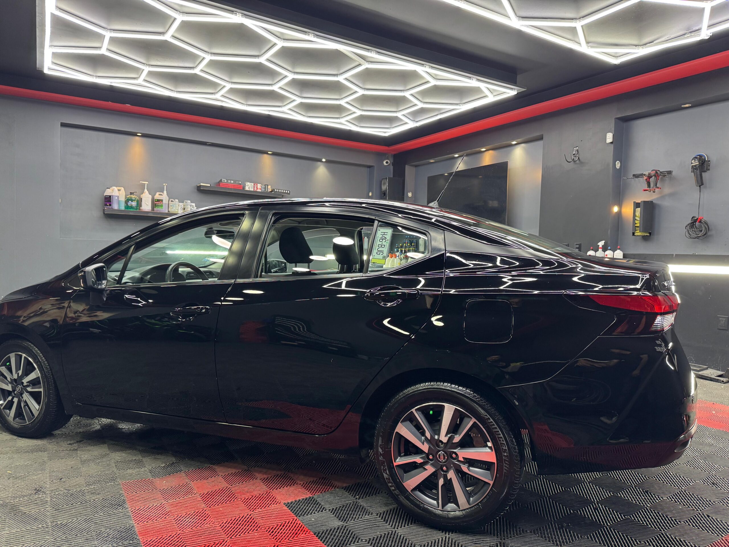 Nissan Versa Advance  2021 - Image 3