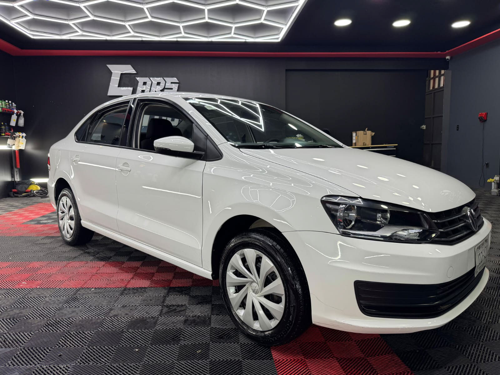 VOLKSWAGEN VENTO STARLINE 2019 - Image 2