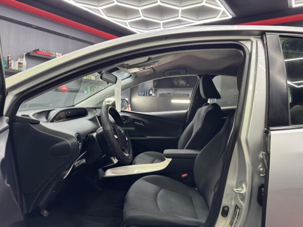 Toyota Prius 2016 - Image 5