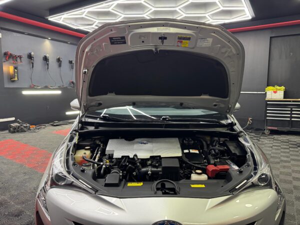 Toyota Prius 2016 - Image 10