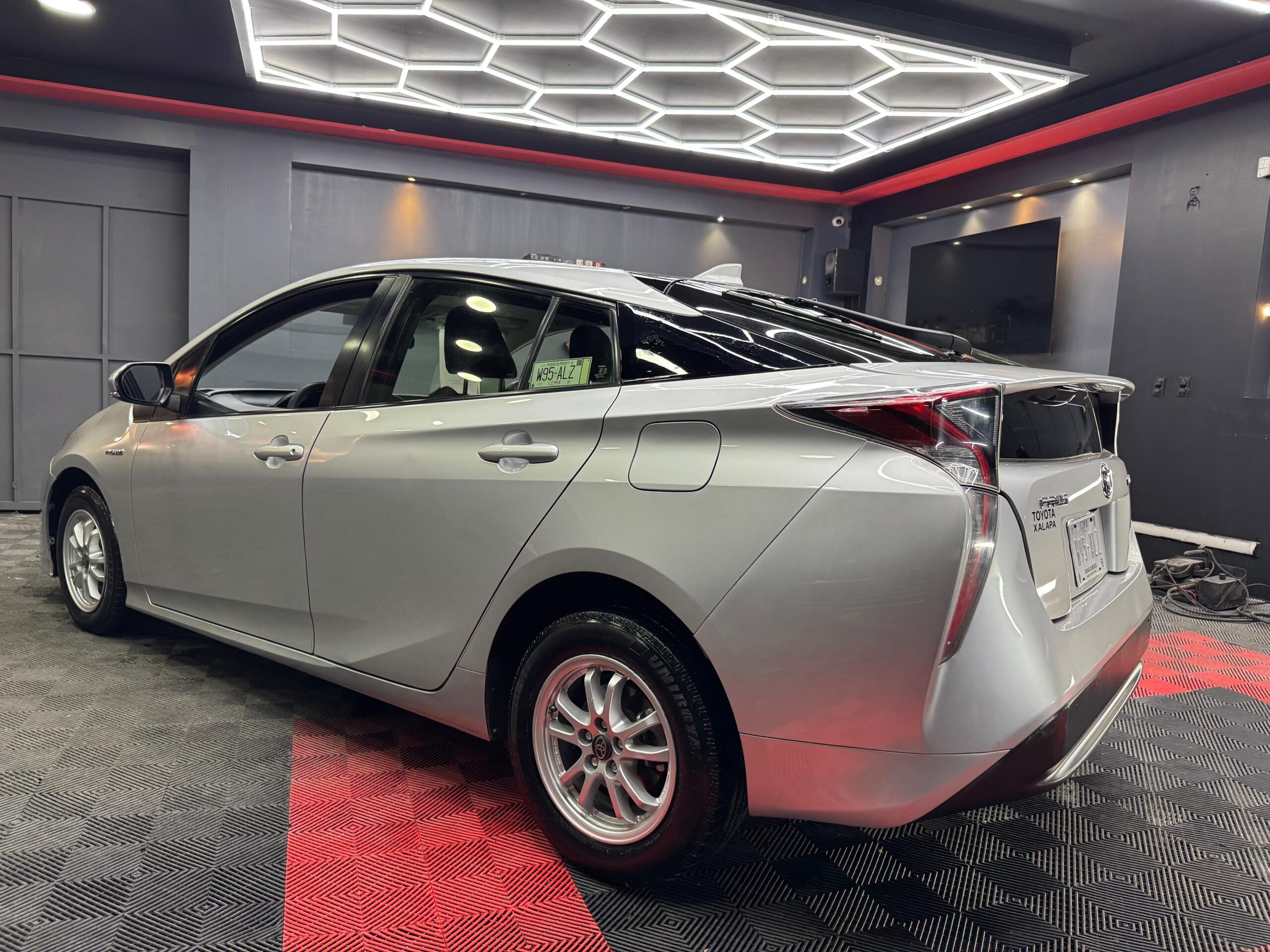 Toyota Prius 2016 - Image 3