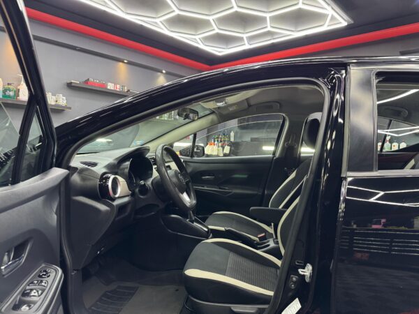 Nissan Versa Advance  2021 - Image 5