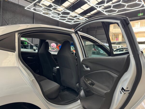 Chevrolet Onix LS B 2022 - Image 8