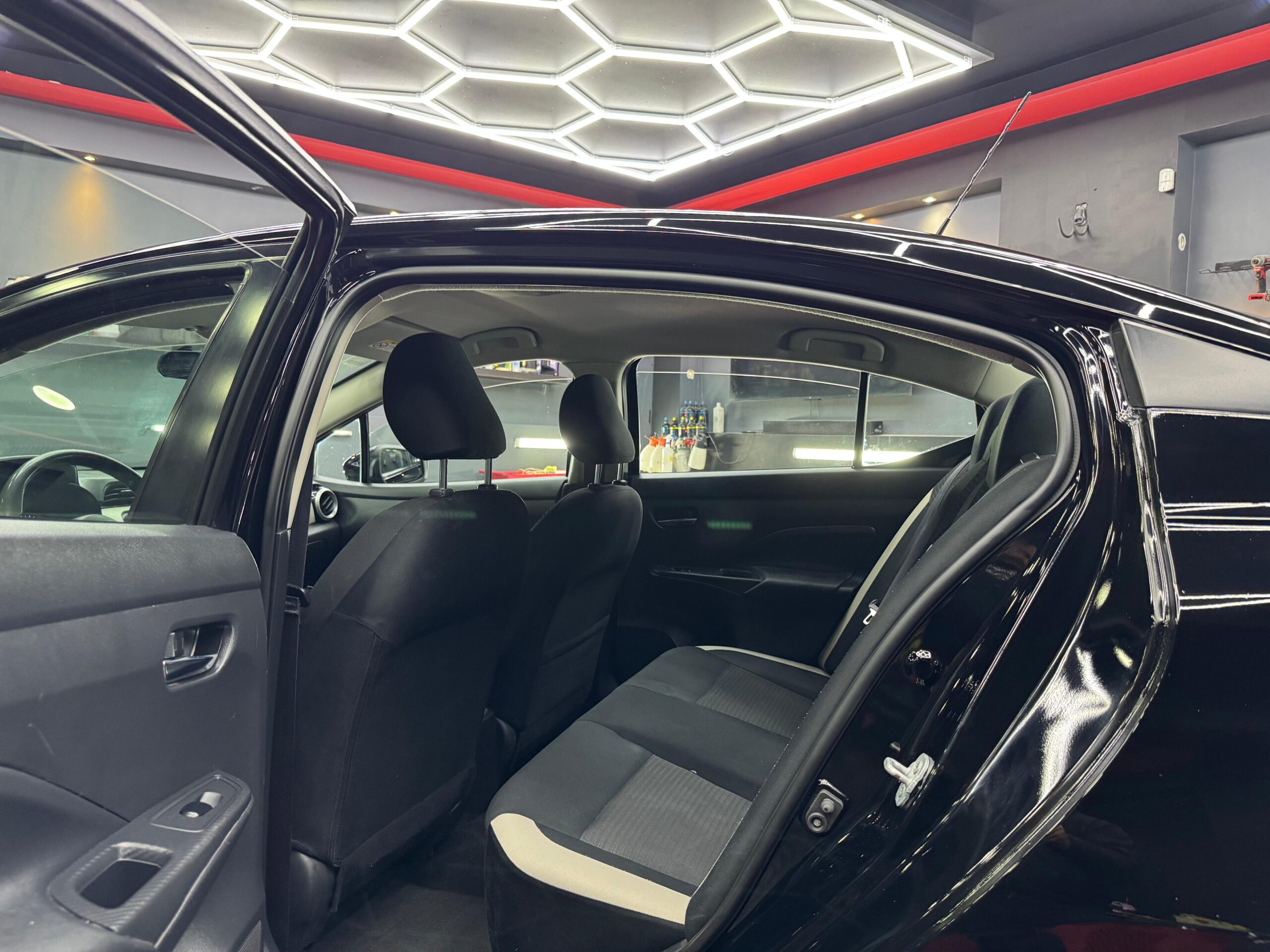 Nissan Versa Advance  2021 - Image 7