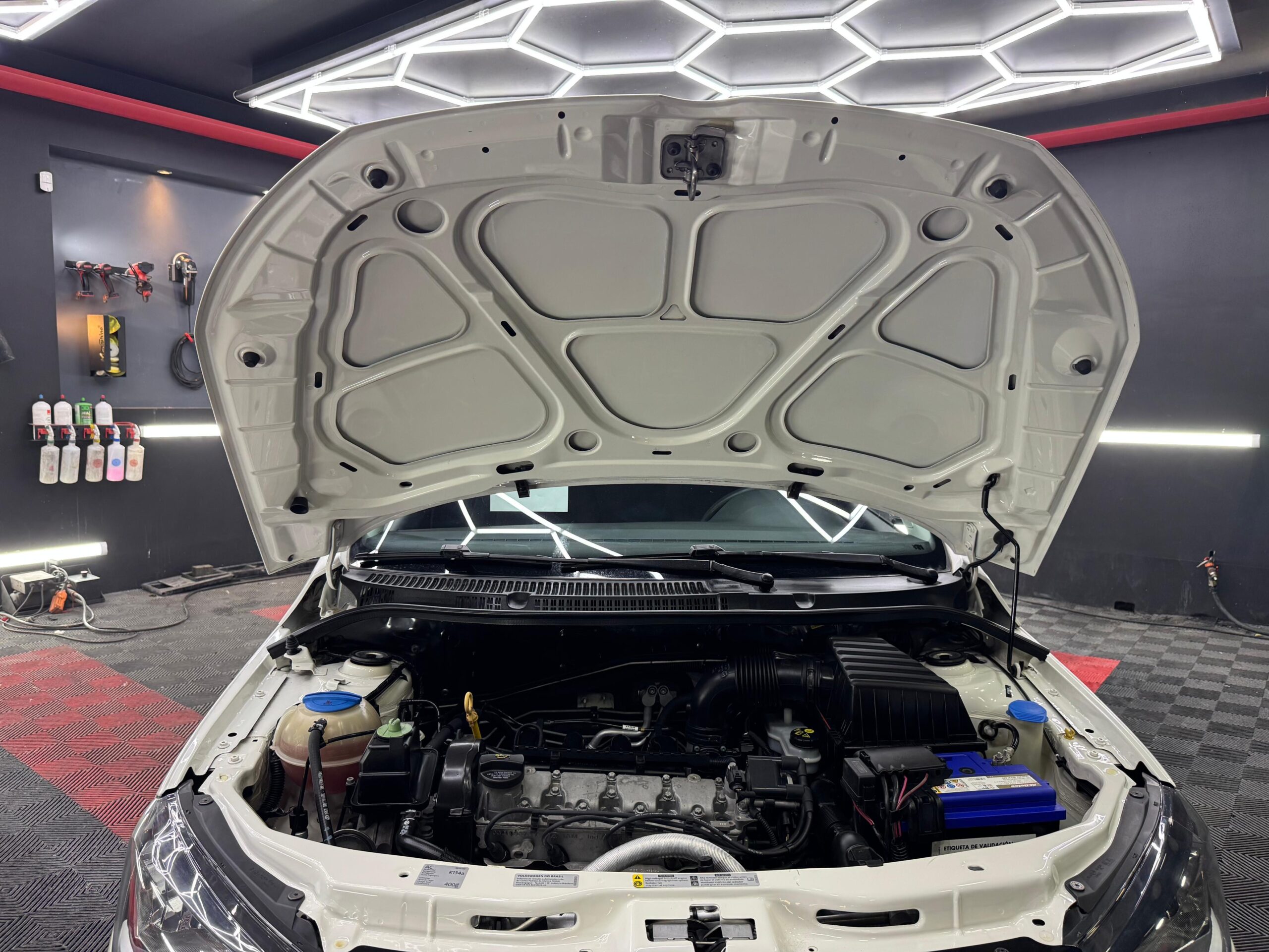 Volkswagen Gol Sedan 2017 - Image 10