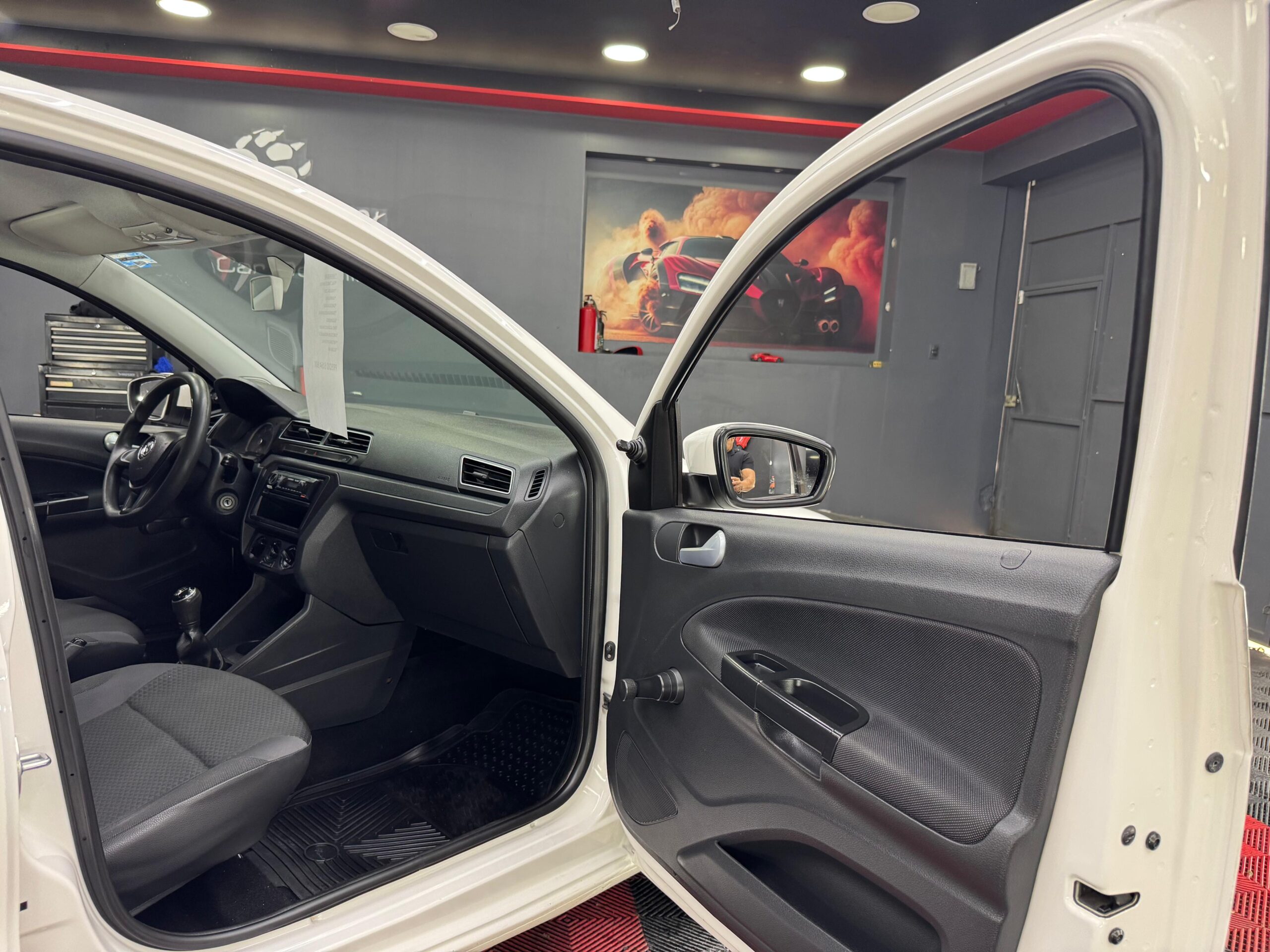 Volkswagen Gol Sedan 2017 - Image 6