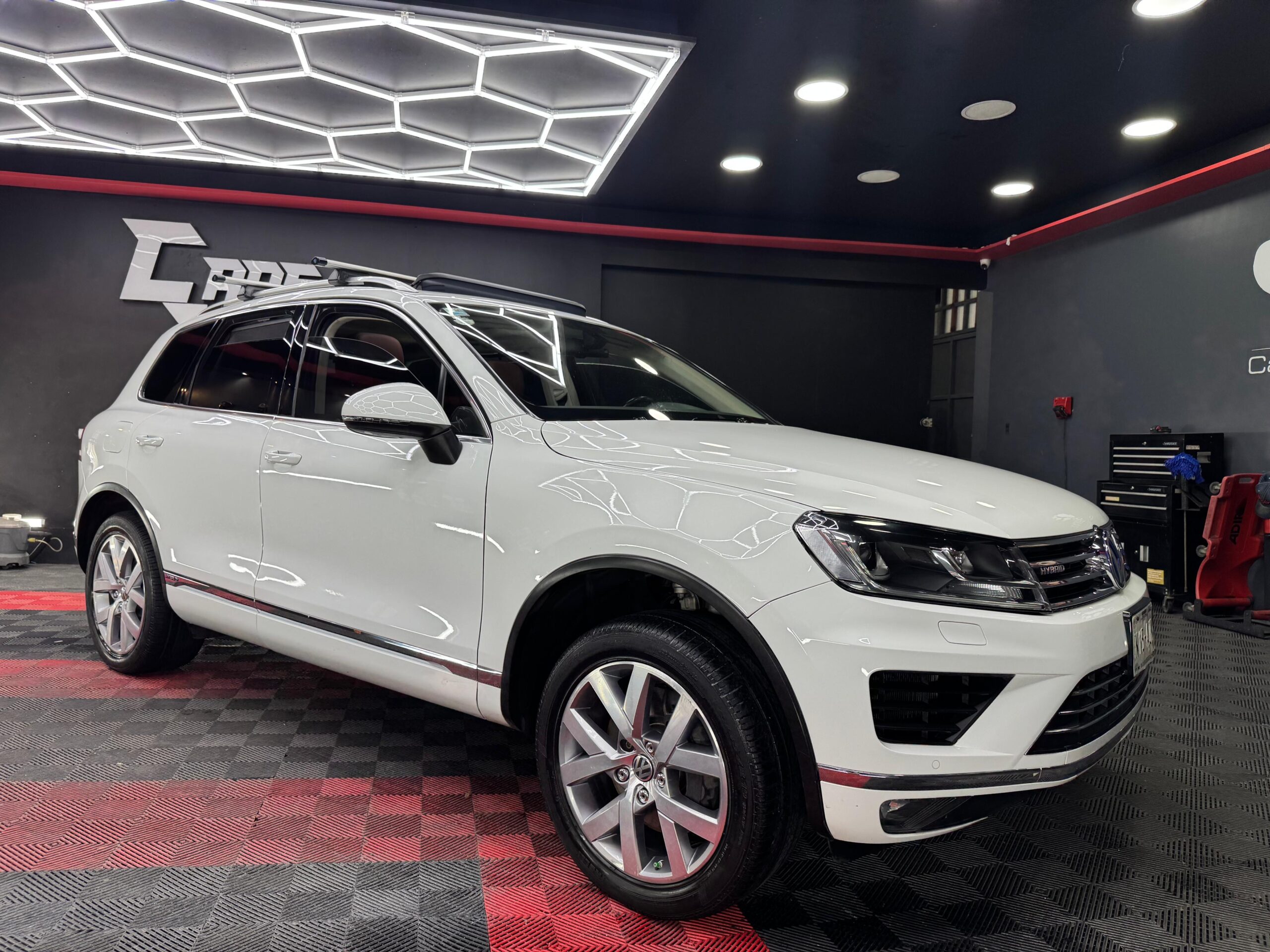VOLKSWAGEN TOUAREG 2016 - Image 2