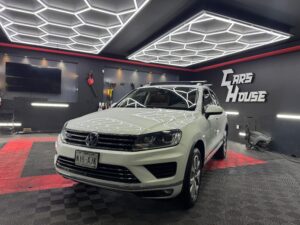 VOLKSWAGEN TOUAREG 2016
