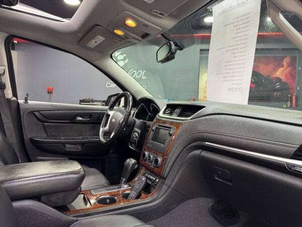 CHEVROLET TRAVERS 2014 - Image 6