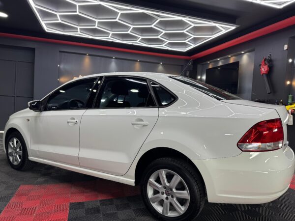 VOLKSWAGEN VENTO  ACTIVE  2014 - Image 4