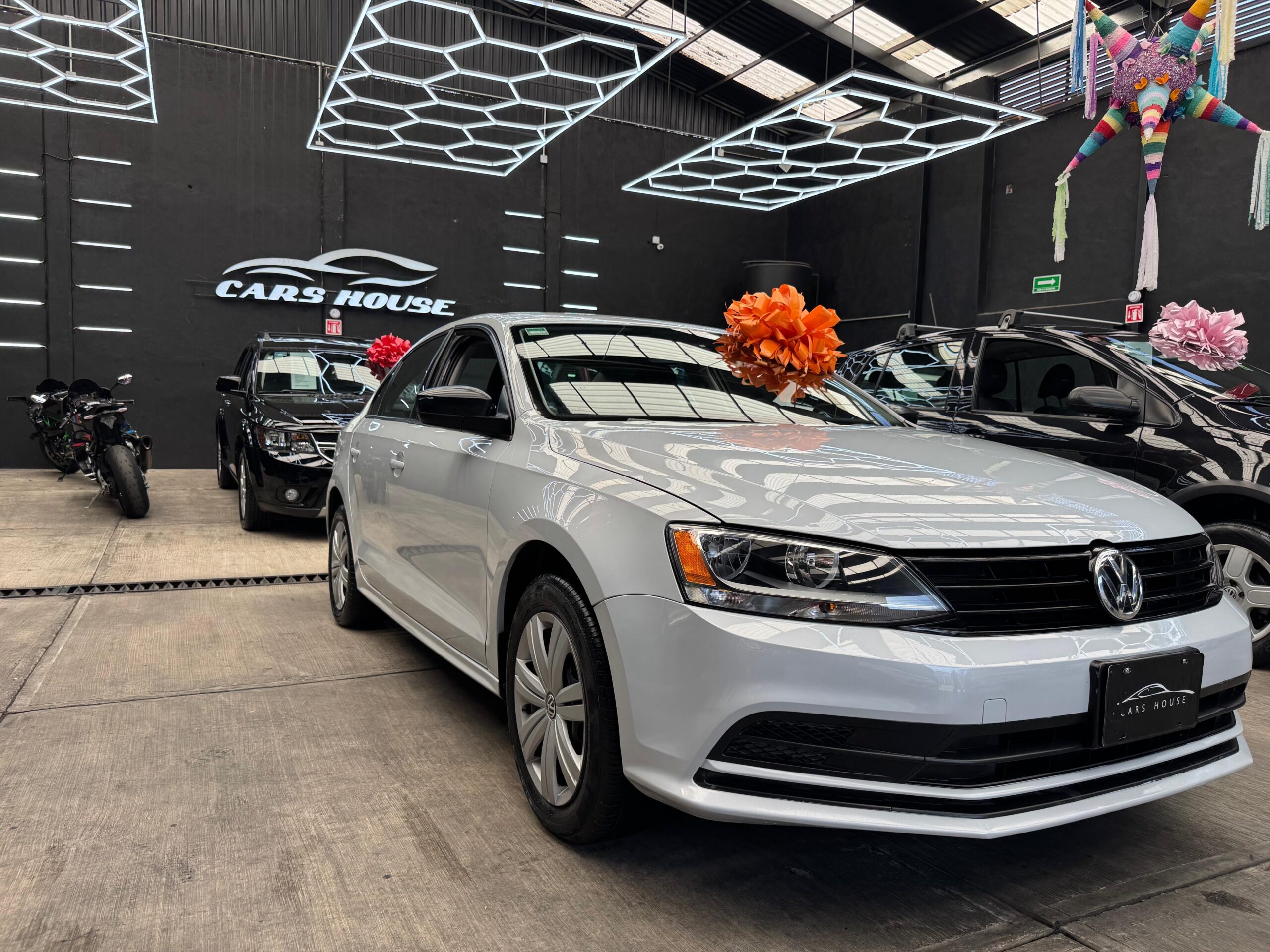 VOLKSWAGEN JETTA  TRENDLINE  2018 - Image 2