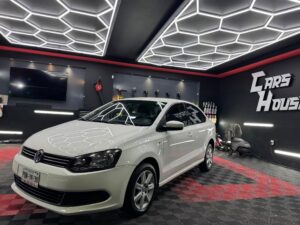 VOLKSWAGEN VENTO  ACTIVE  2014