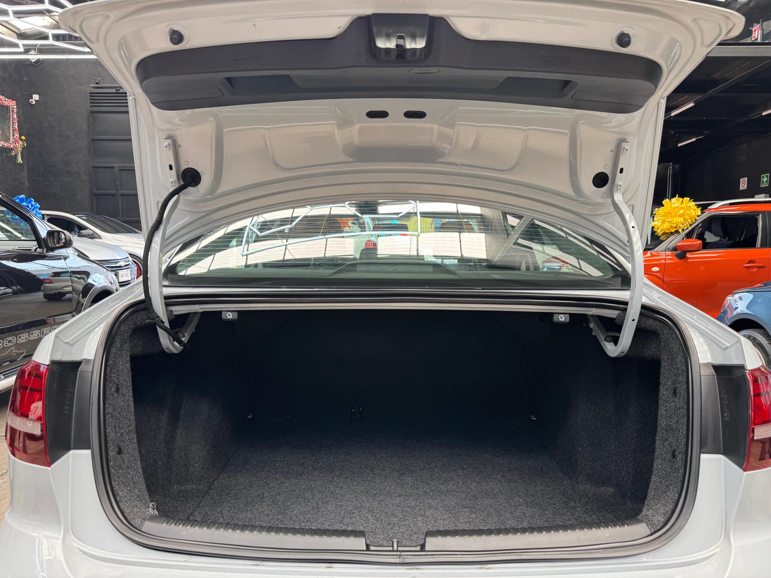 VOLKSWAGEN JETTA  TRENDLINE  2018 - Image 9