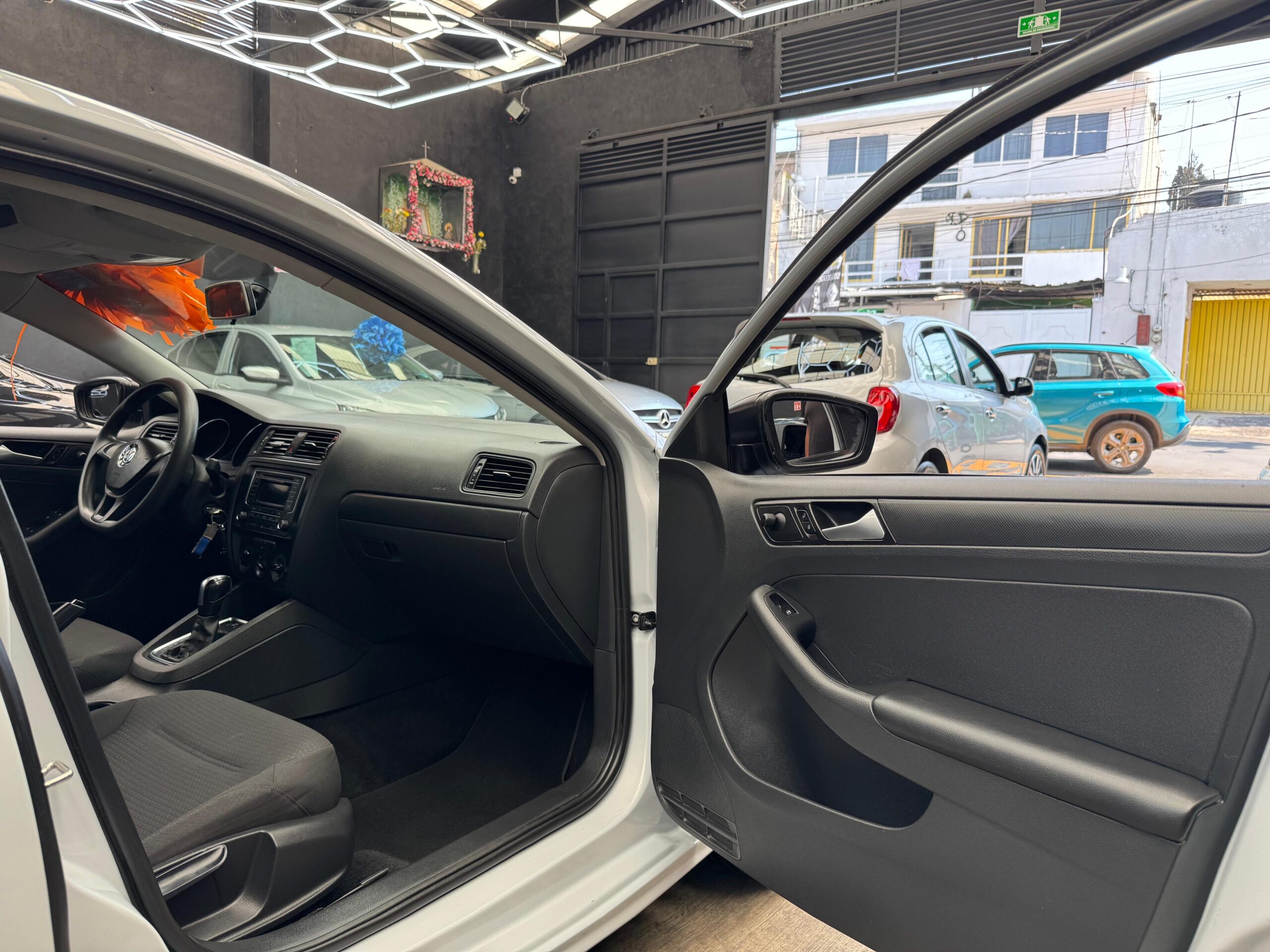 VOLKSWAGEN JETTA  TRENDLINE  2018 - Image 6