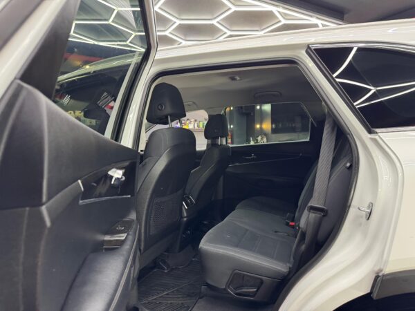 KIA SORENTO LX 2017 - Image 7