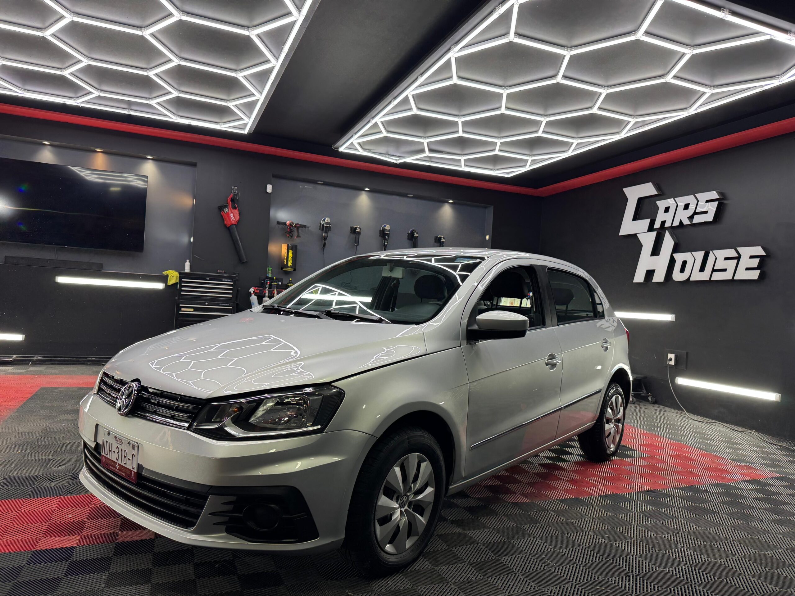 VOLKSWAGEN GOL TRENDLINE  2018 - Image 2