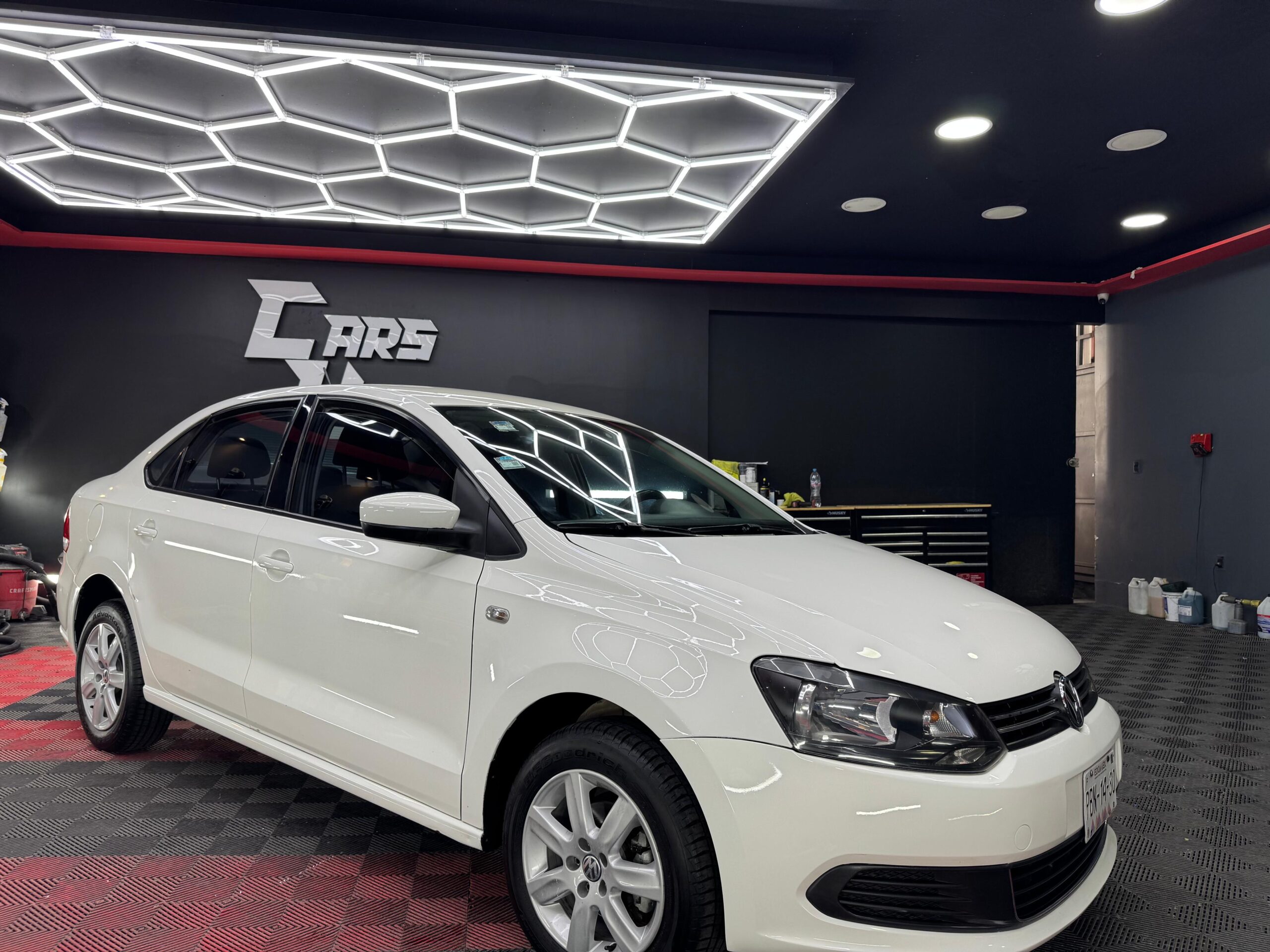 VOLKSWAGEN VENTO  ACTIVE  2014 - Image 2