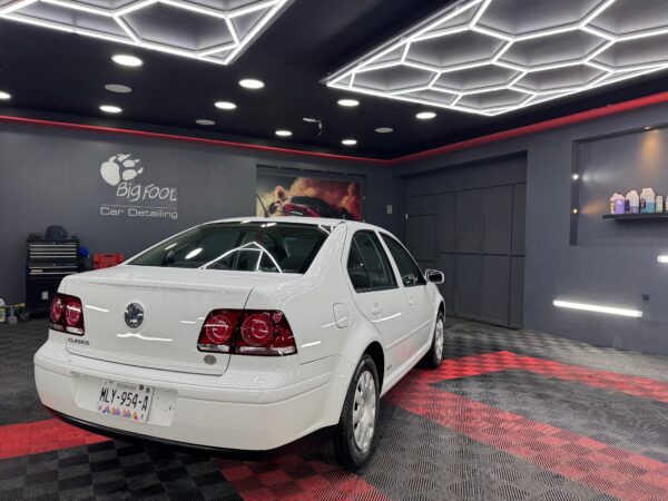 VOLKSWAGEN JETTA  Clásico  2014 - Image 3