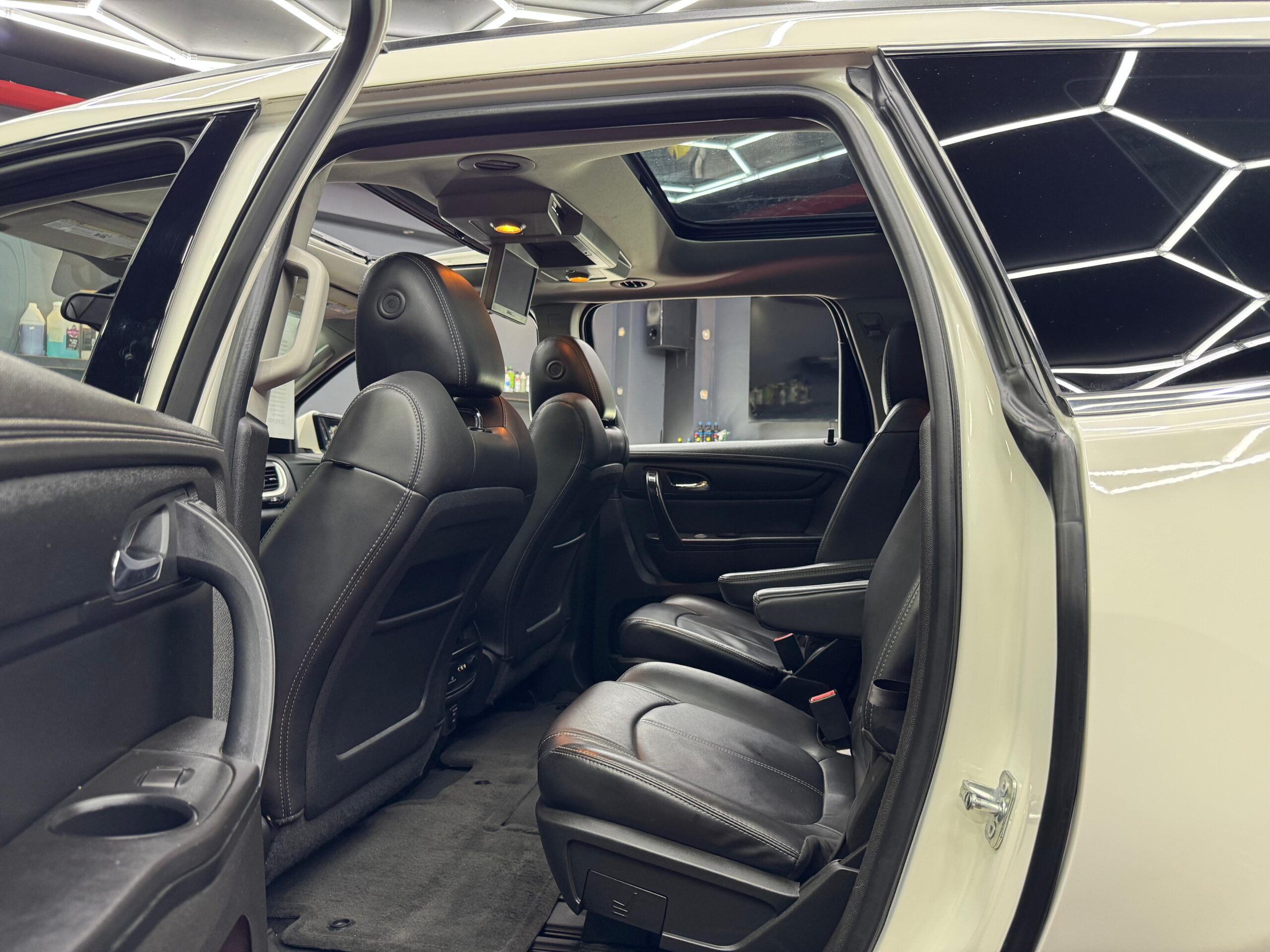 CHEVROLET TRAVERS 2014 - Image 7