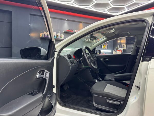 VOLKSWAGEN VENTO  ACTIVE  2014 - Image 5