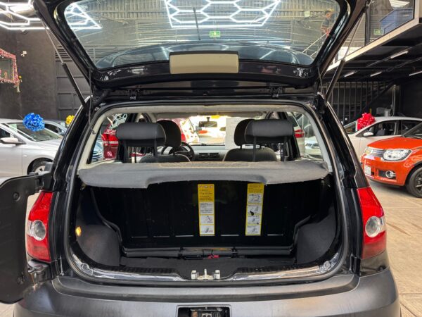 VOLKSWAGEN CROSSFOX 2009 - Image 9