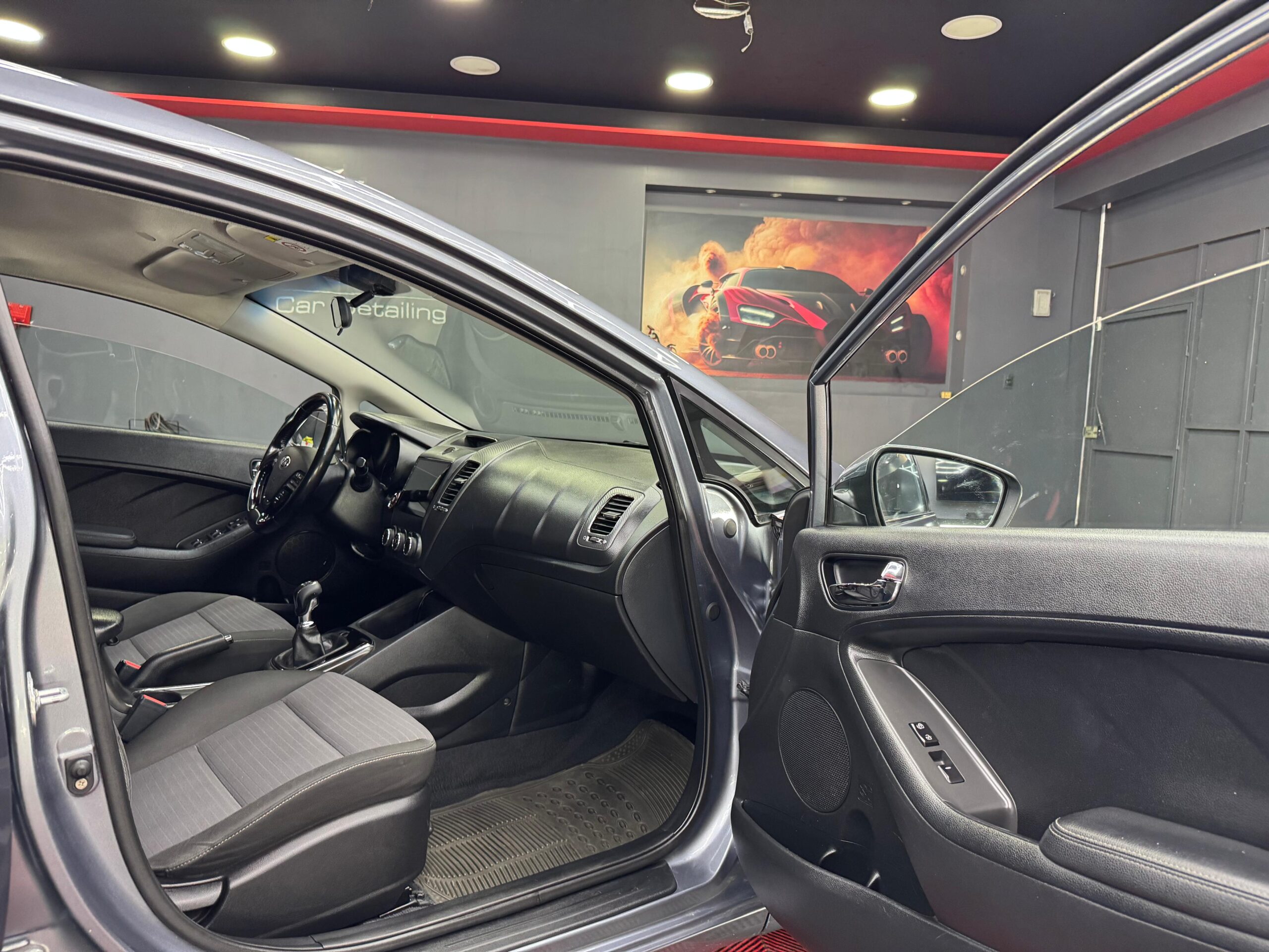 KIA FORTE  EX HB 2017 - Image 6