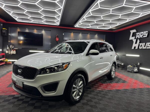 KIA SORENTO LX 2017 - Image 1