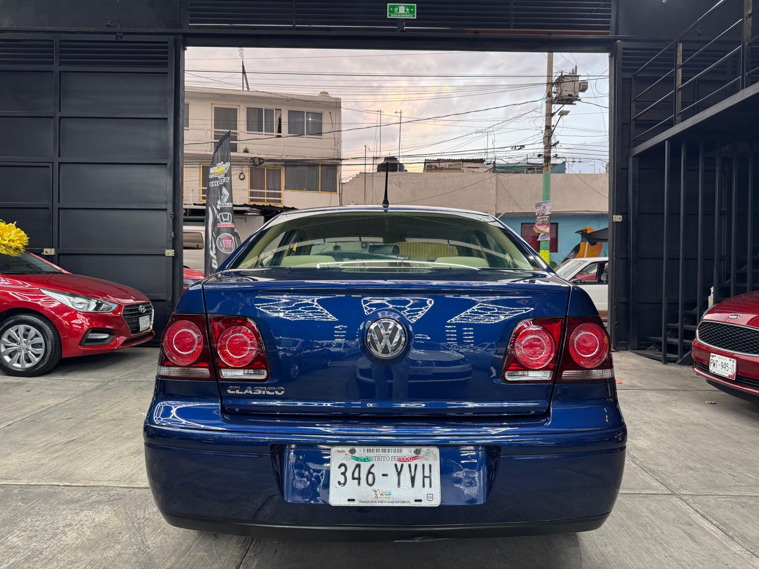 VOLKSWAGEN JETTA CLÁSICO CL 2013 - Image 4