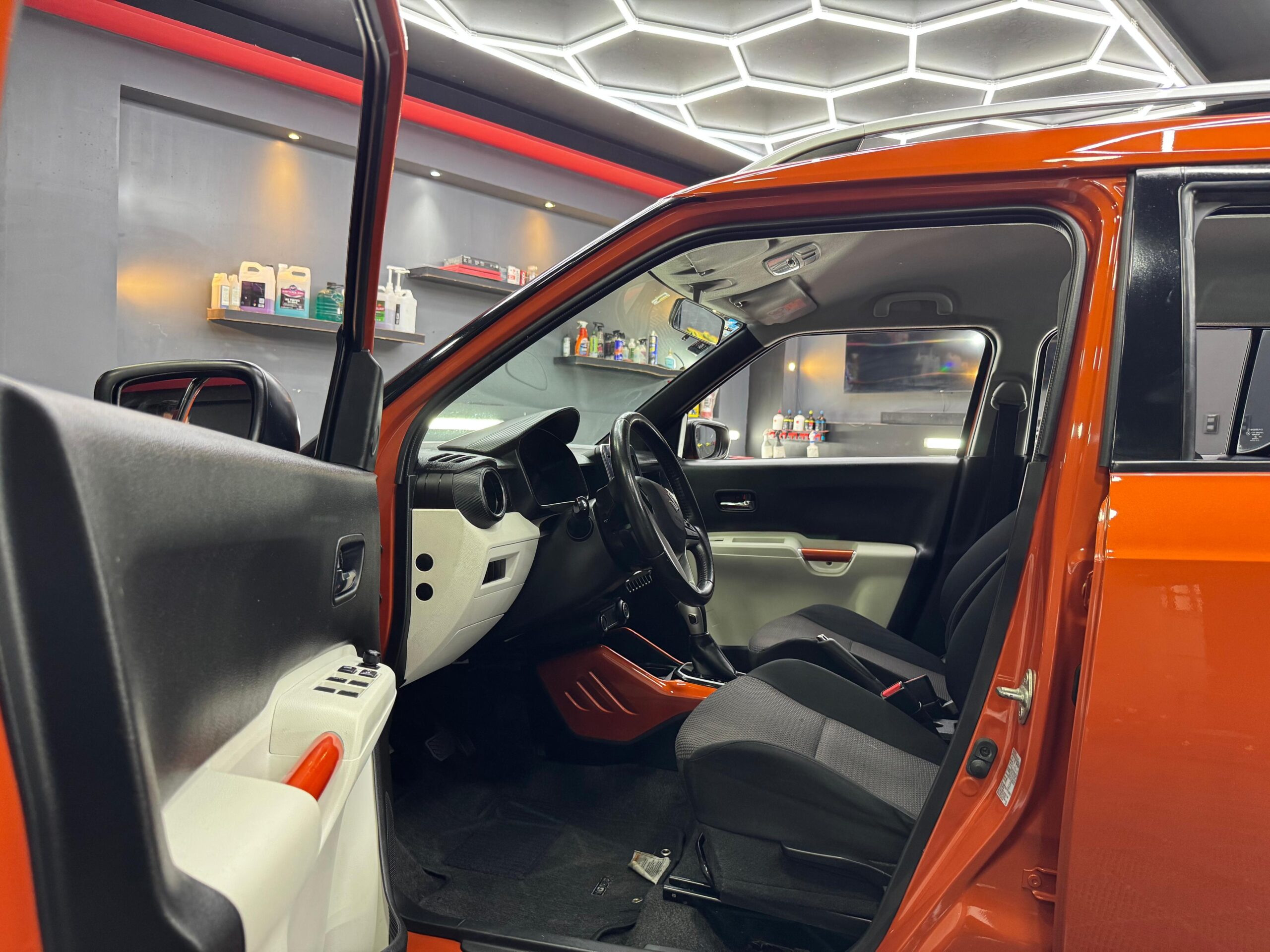 SUZUKI IGNIS  GLX 2017 - Image 4