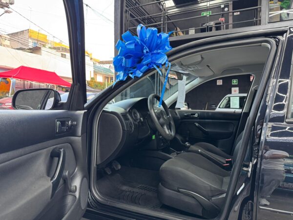 VOLKSWAGEN JETTA CLÁSICO CL 2014 - Image 5