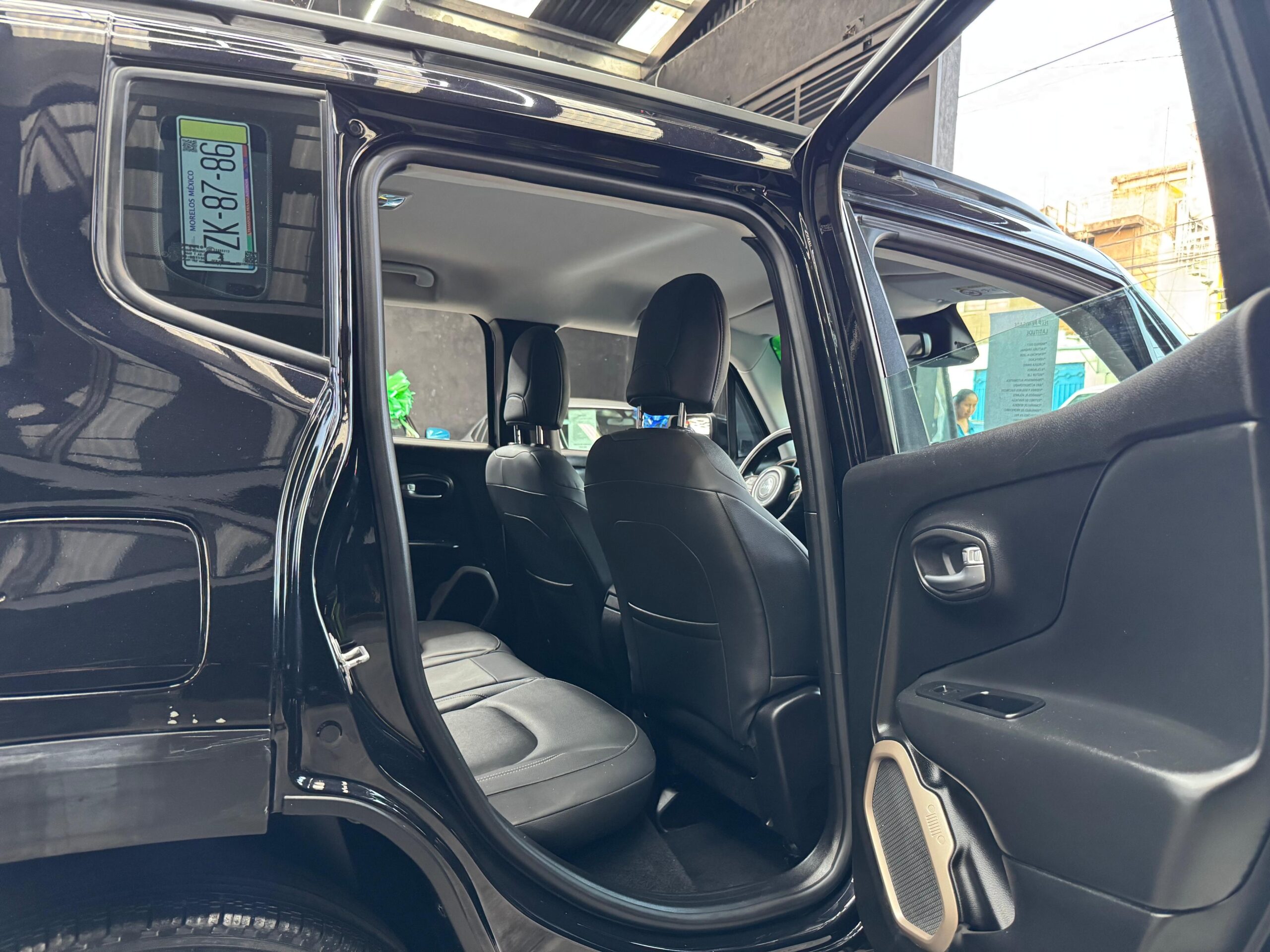 JEEP RENEGADE LATITUDE 2017 - Image 8