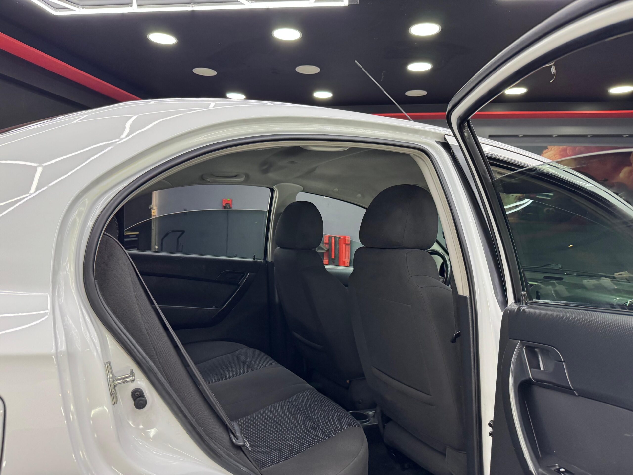 CHEVROLET AVEO  LT 2014 - Image 8