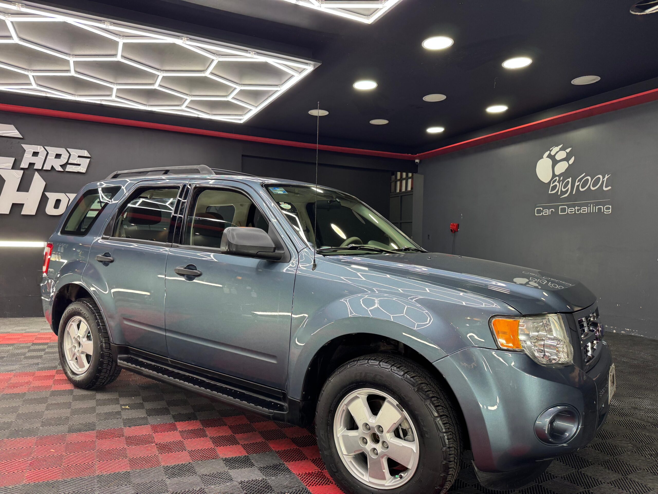 FORD ESCAPE  XLS 2011 - Image 2