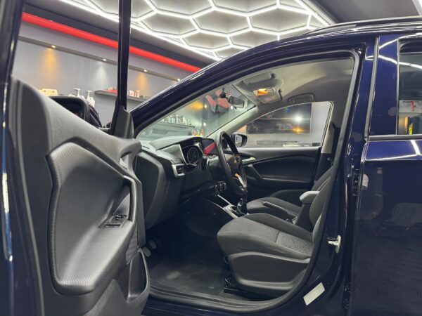 CHEVROLET TRACKER LS 2023 - Image 5