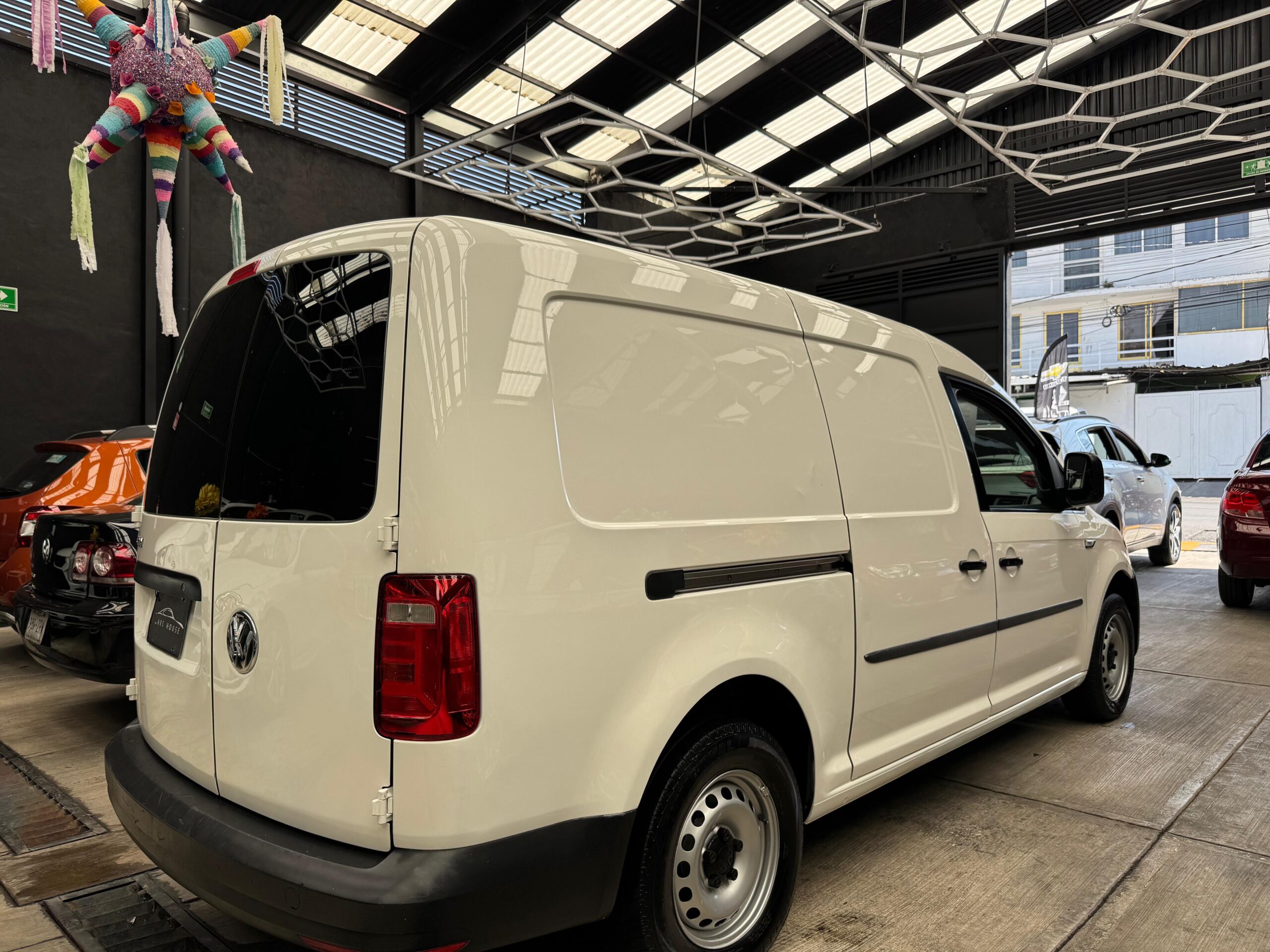 VOLKSWAGEN CADDY MAXI FURGÓN  2020 - Image 4