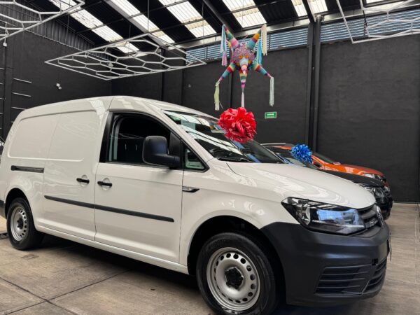 VOLKSWAGEN CADDY MAXI FURGÓN  2020 - Image 2