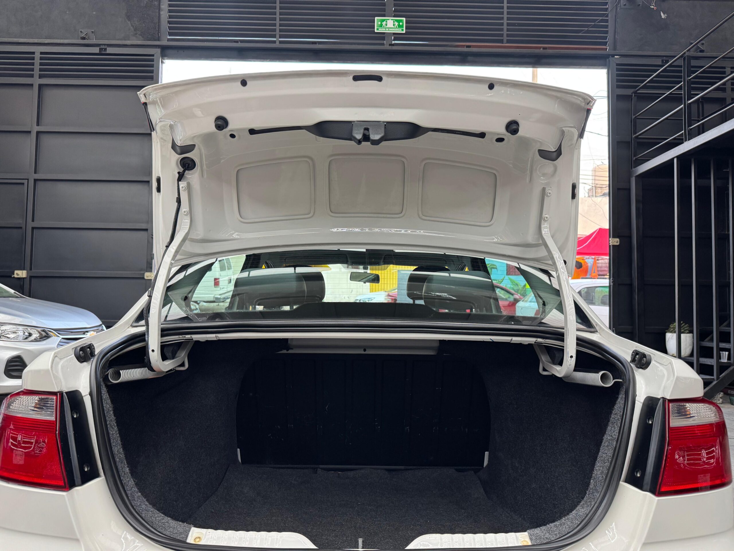 VOLKSWAGEN GOL TRENDLINE 2017 - Image 9