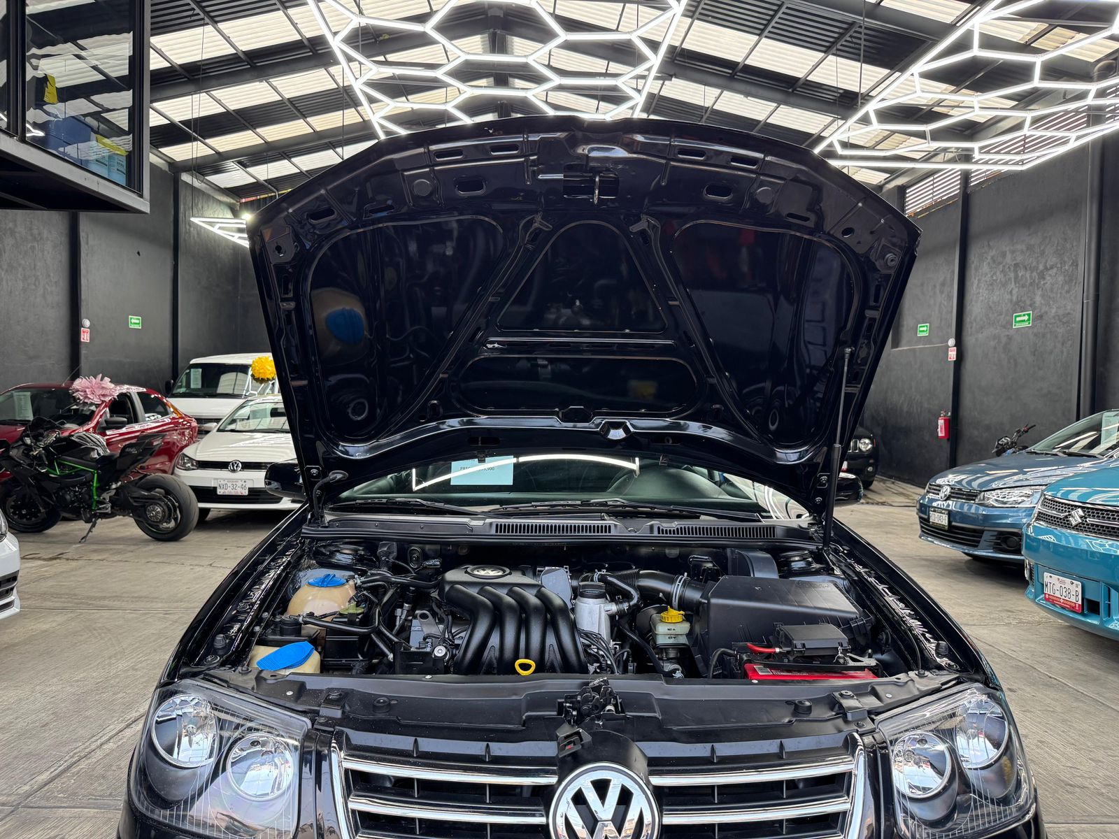 VOLKSWAGEN JETTA CLÁSICO CL 2014 - Image 10