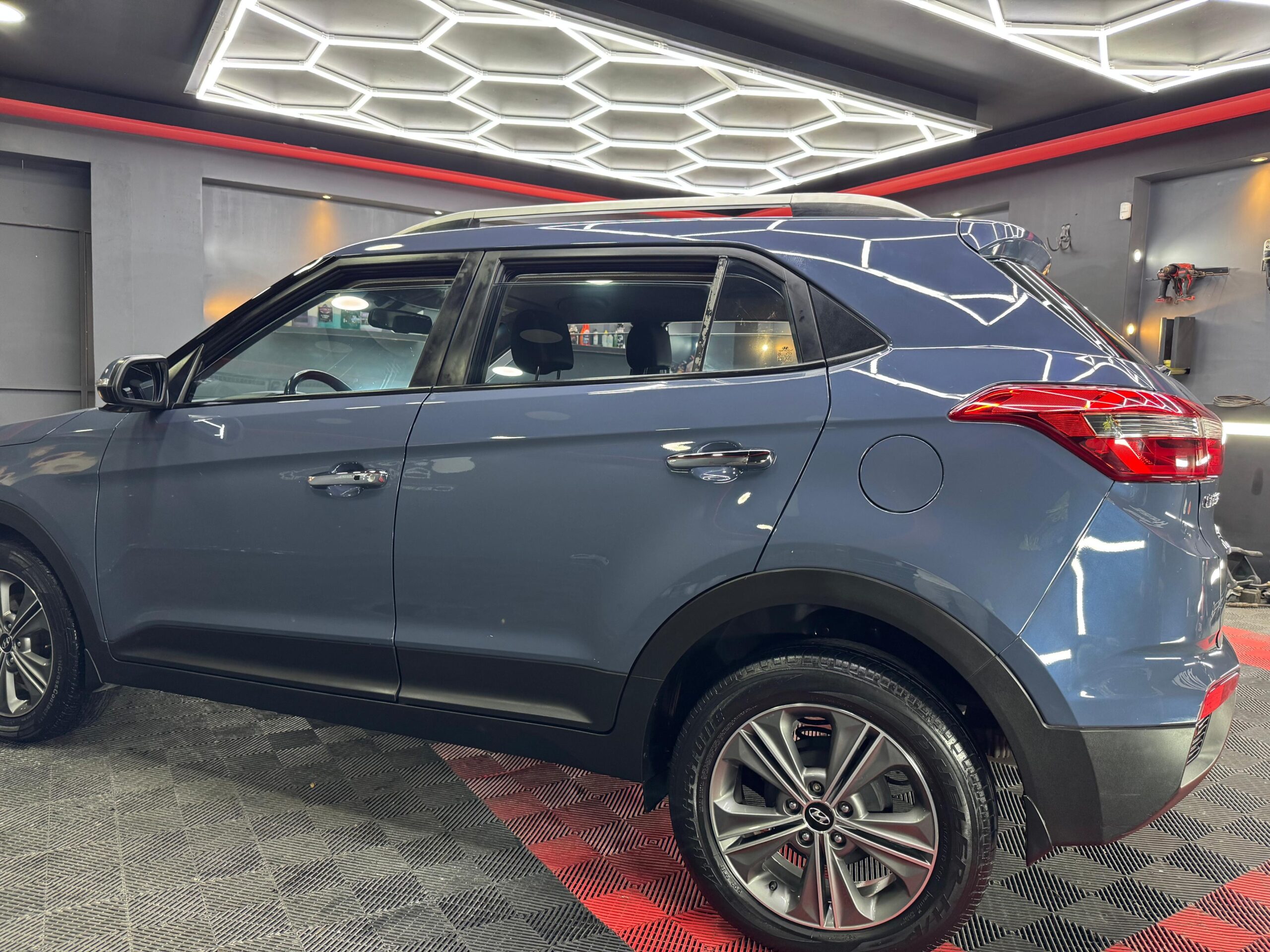 HYUNDAI CRETA  LIMITED  2018 - Image 3