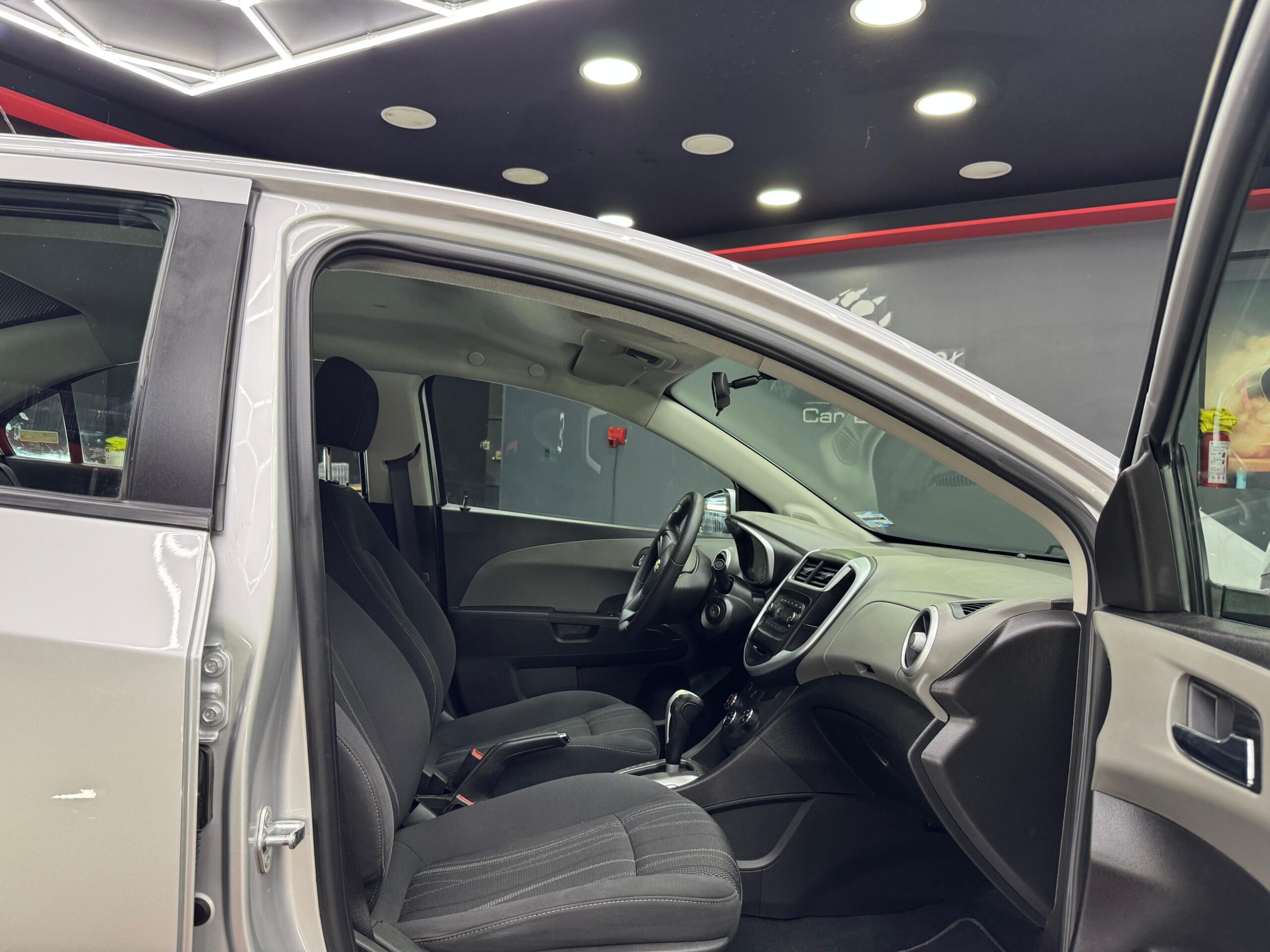 CHEVROLET SONIC  LT 2017 - Image 6