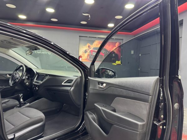 HYUNDAI ACCENT GL 2022 - Image 5