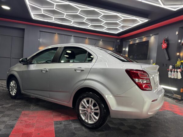 CHEVROLET SONIC  LT 2017 - Image 4