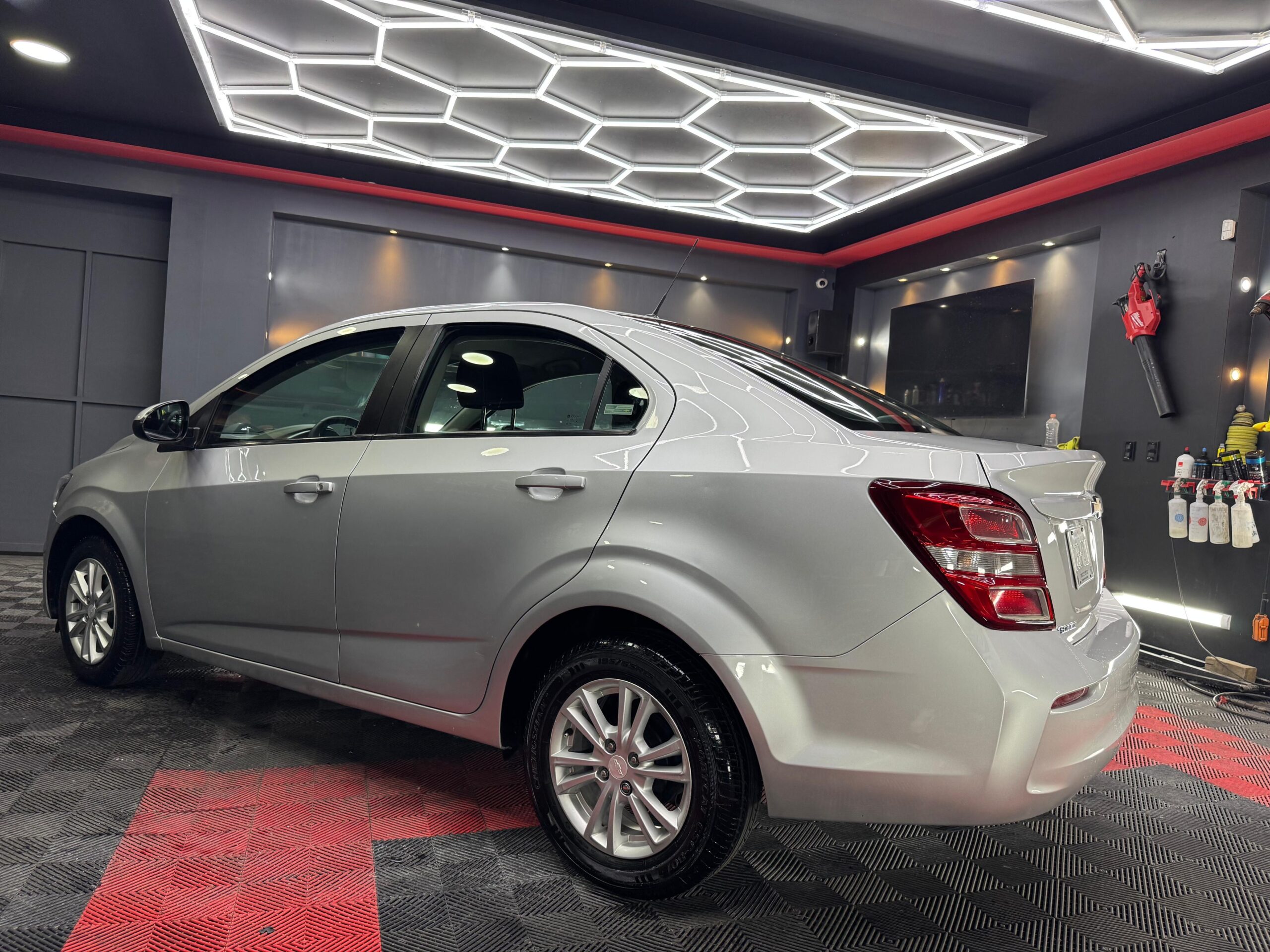 CHEVROLET SONIC  LT 2017 - Image 4