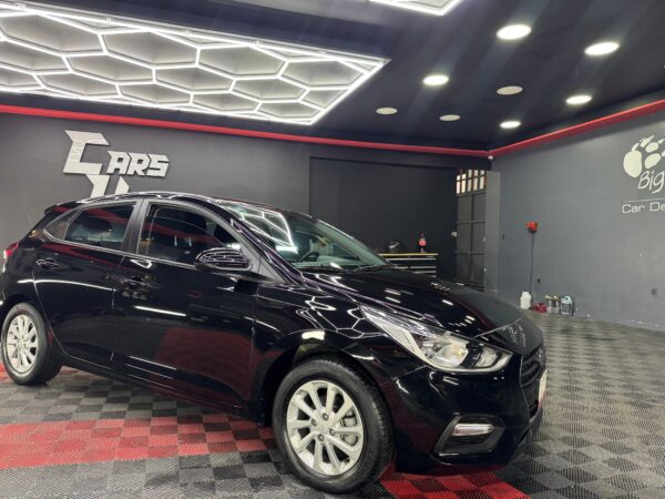 HYUNDAI ACCENT GL 2022 - Image 2