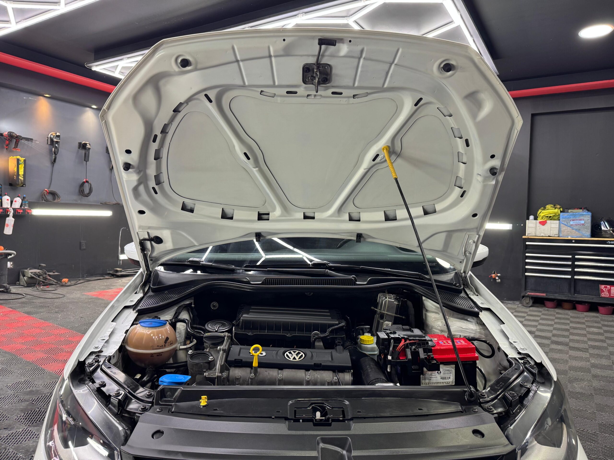 VOLKSWAGEN VENTO  CONFORTLINE  2017 - Image 10