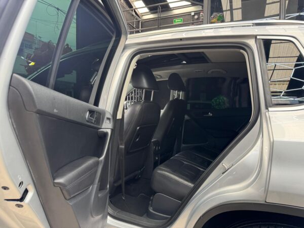 VOLKSWAGEN TIGUAN TRACK & FUN 2011 - Image 6