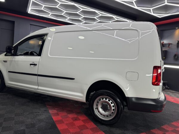 VOLKSWAGEN CADDY MAXI FURGÓN  2020 - Image 4