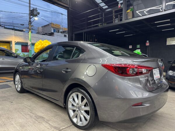 MAZDA3 S GRAND TOURING 2018 - Image 2