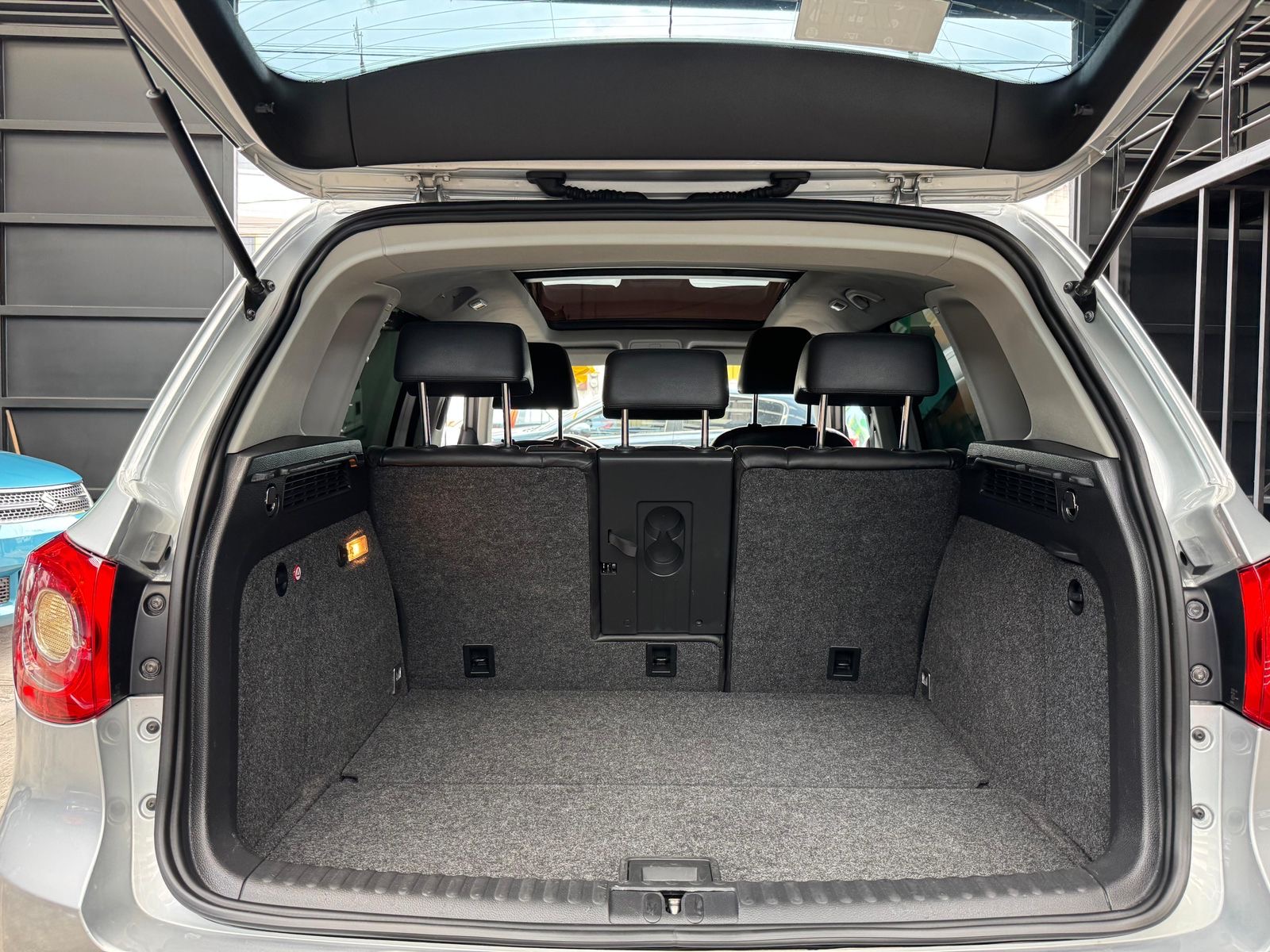 VOLKSWAGEN TIGUAN TRACK & FUN 2011 - Image 9